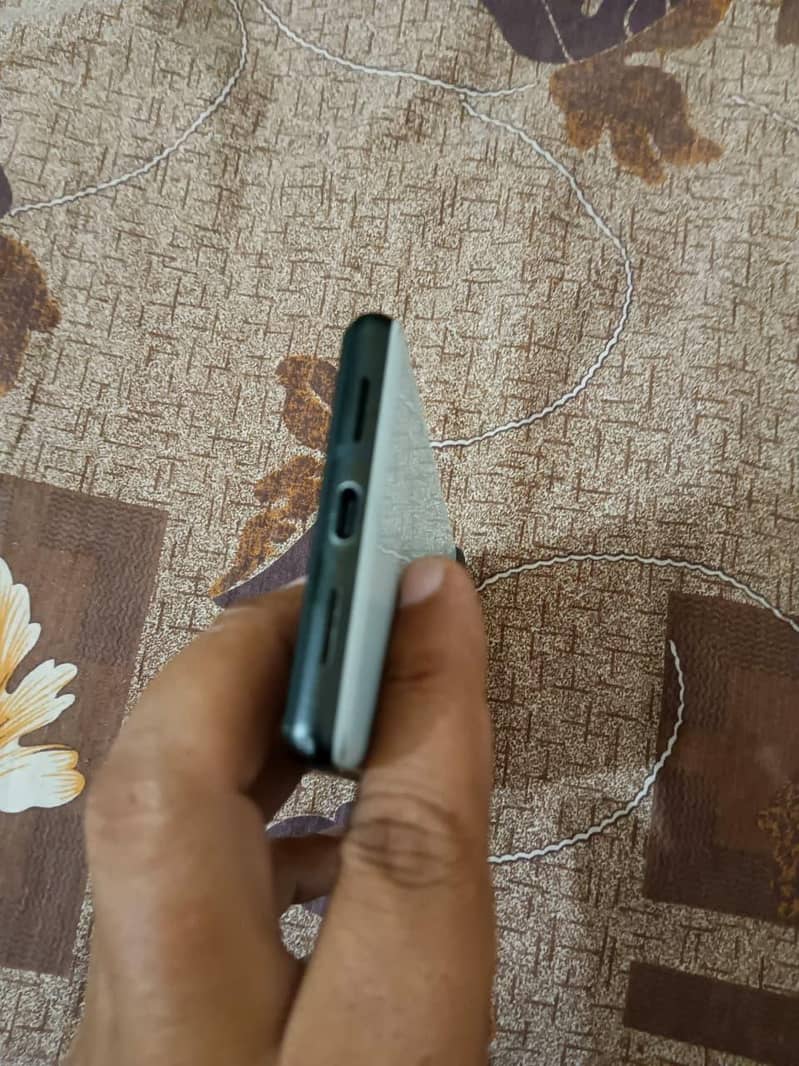 Google Pixel 6 5