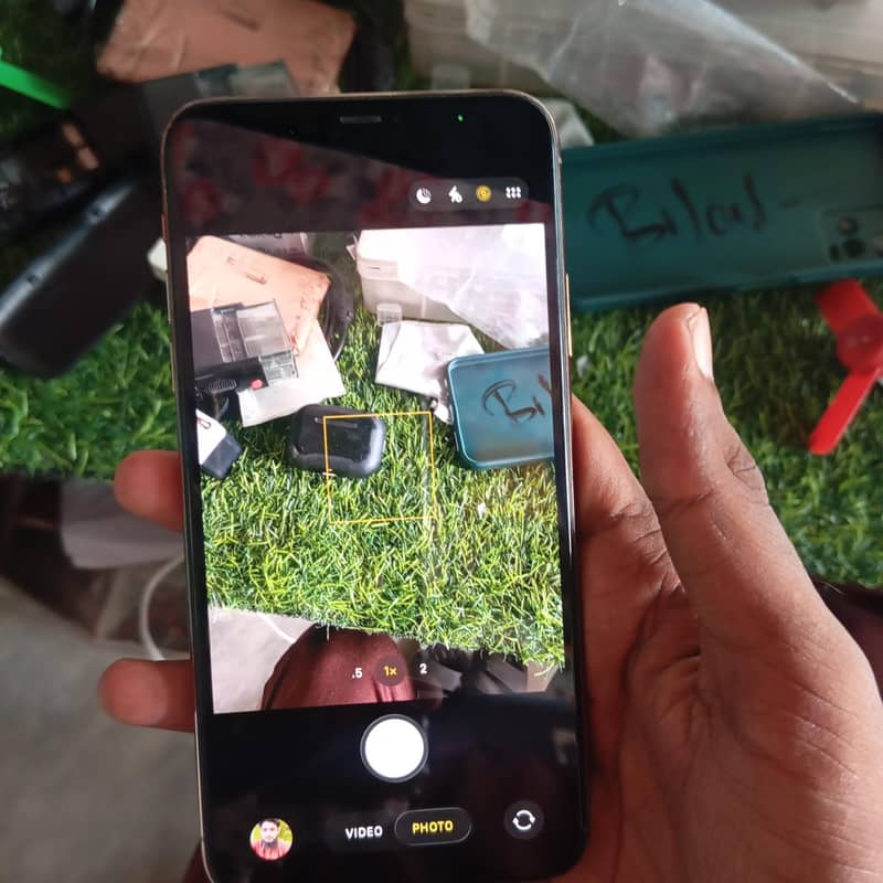 Apple iPhone 11 Pro Max 2