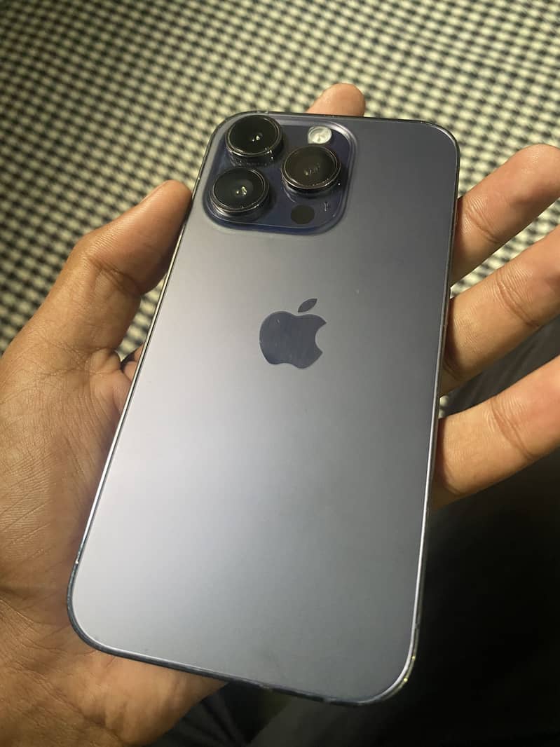 Apple iPhone 14 Pro 1