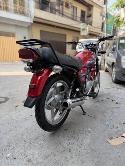 Suzuki GS 150