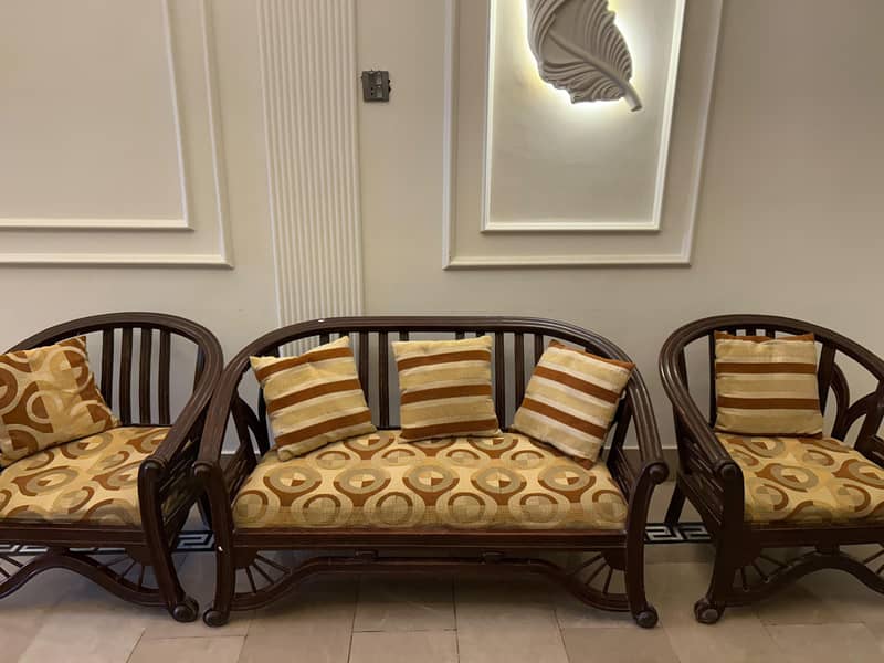 Chinese sofa set 0