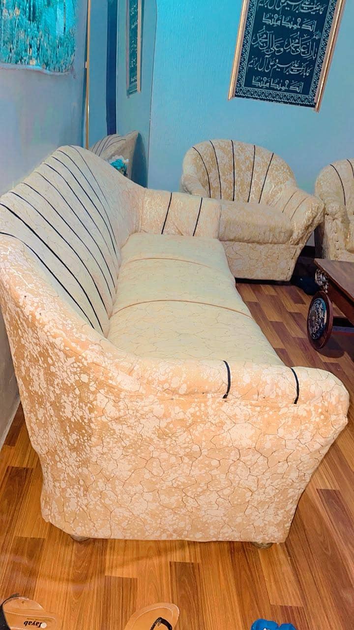 used sofa 4