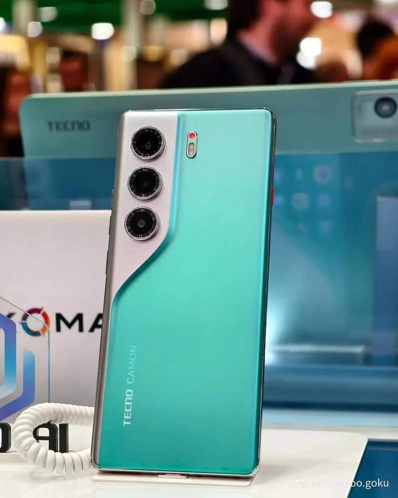 Tecno CAMON 40 Pro 3