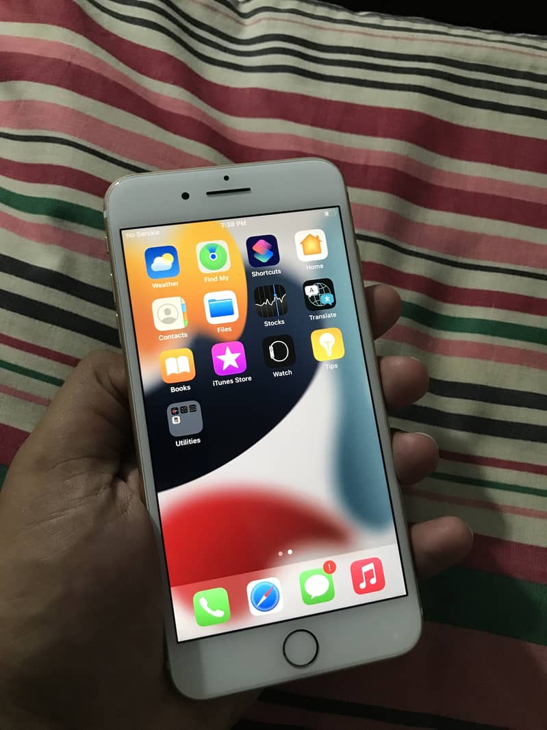 Apple iPhone 7 Plus 2
