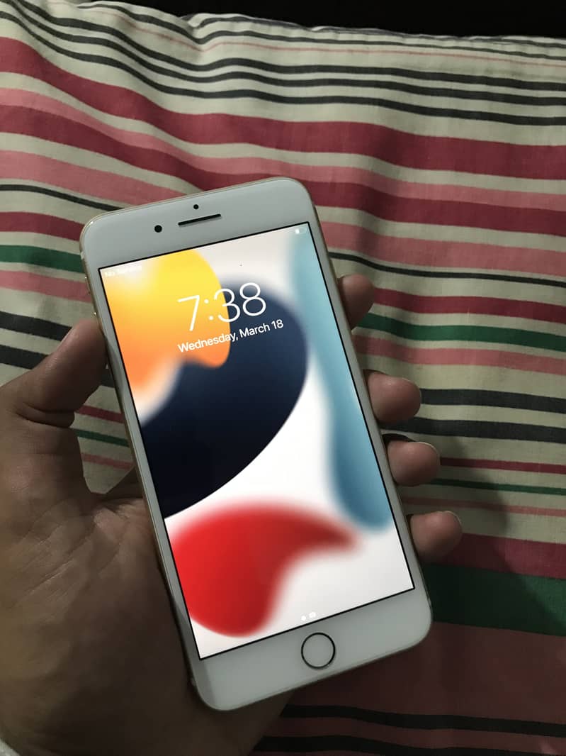 Apple iPhone 7 Plus 3