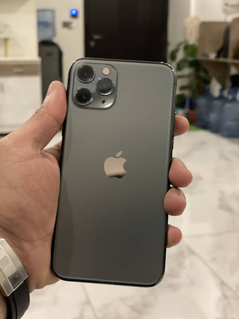Apple iPhone 11 Pro 2