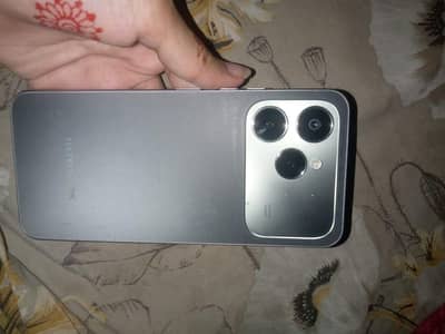 Tecno spark 40