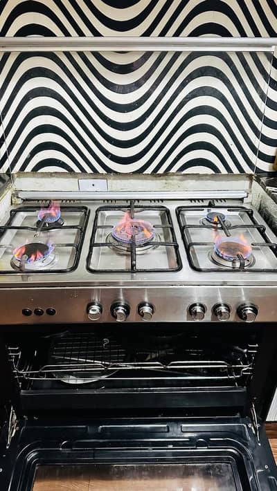 Cooking Range- Oven+Baking 100% Mint condition