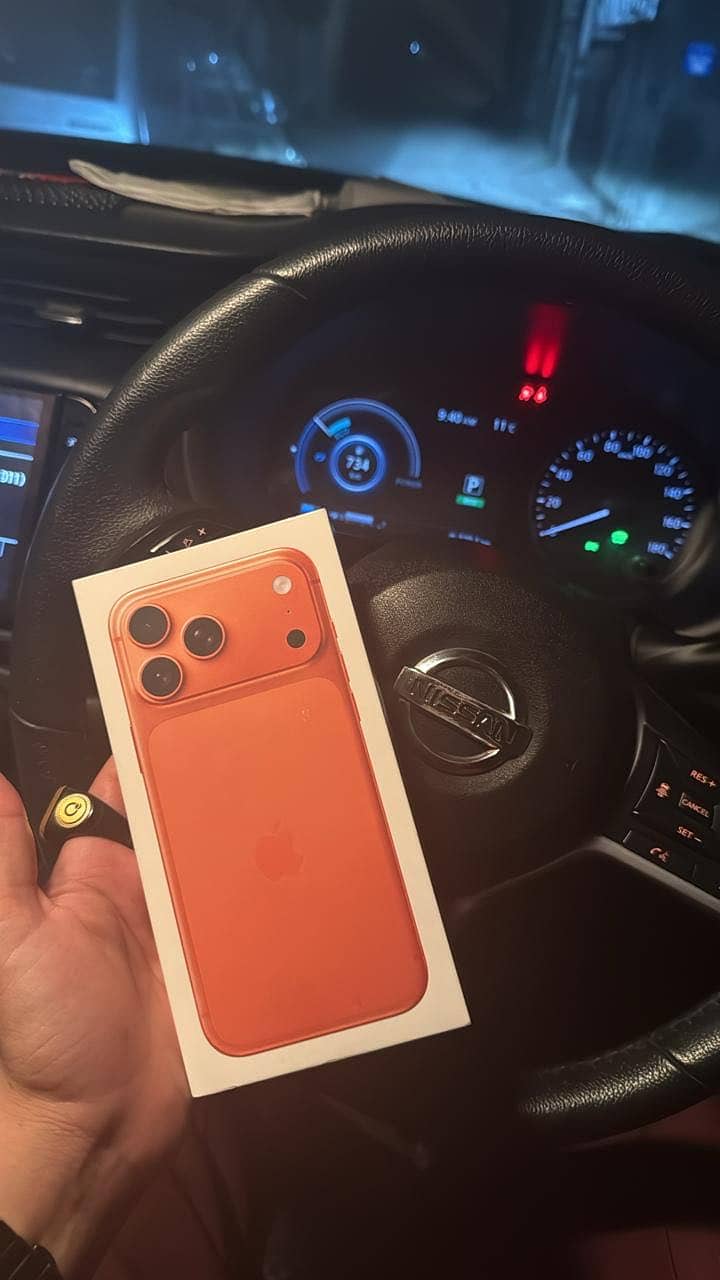 Apple iPhone 17 Pro Max 1