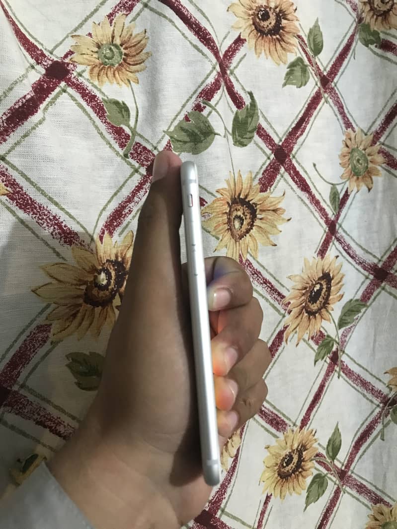 Apple iPhone 8 2