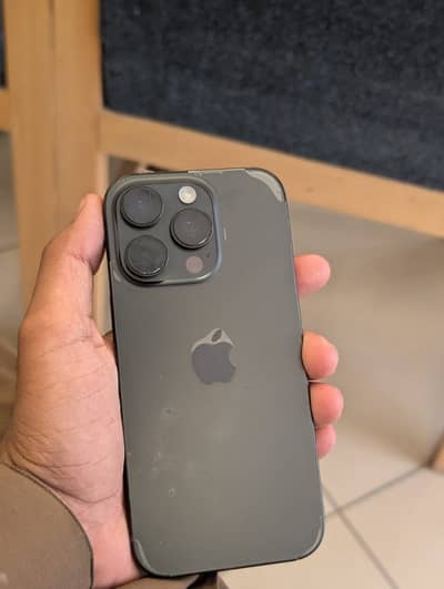 Apple iPhone 16 Pro