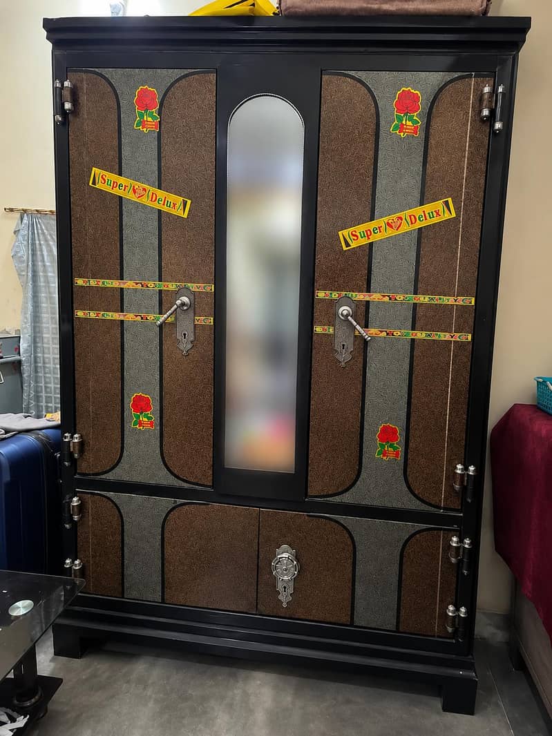 Suit Case 0