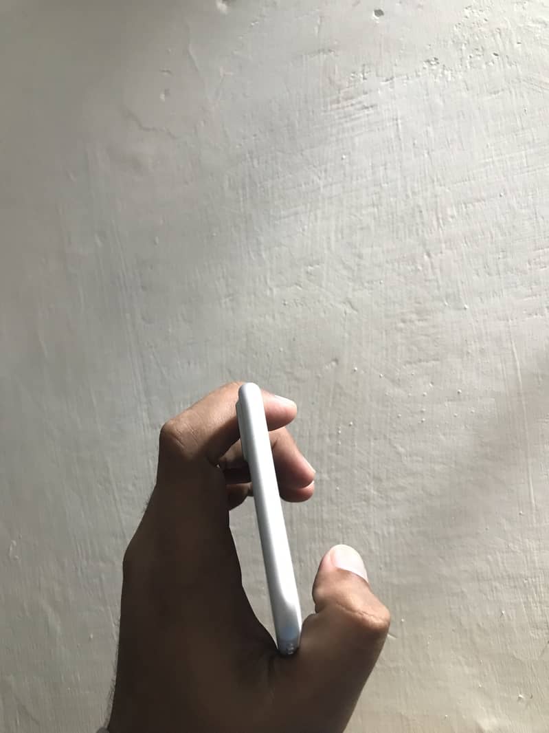 Apple iPhone 7 Plus 5