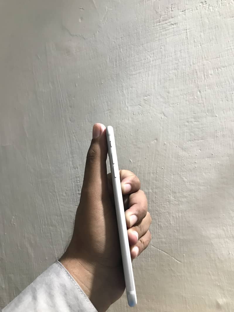 Apple iPhone 7 Plus 7