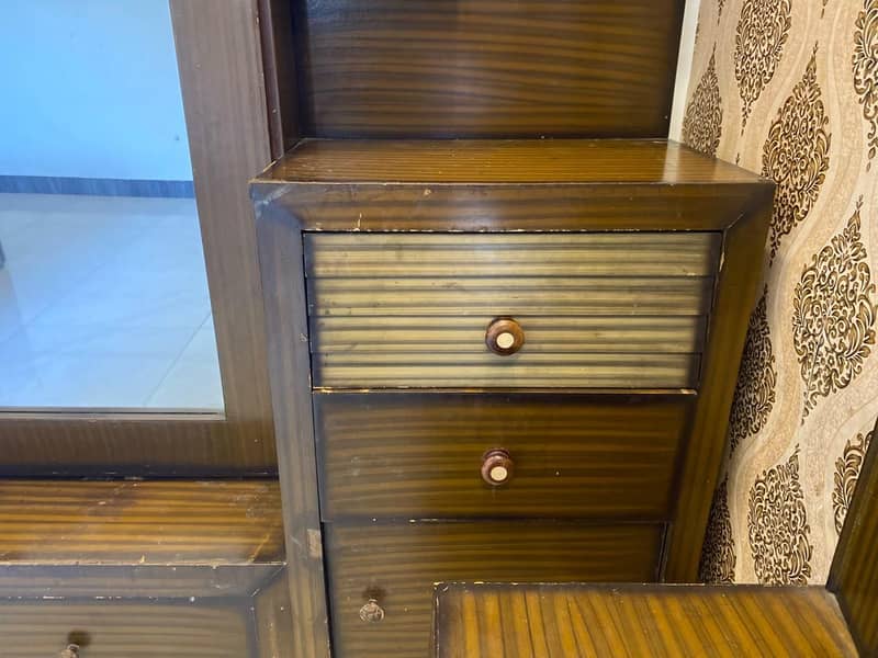 King size Bed / side Tables / Dressing Table / 3