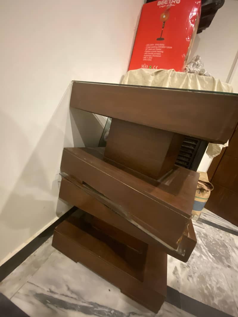 King size Bed / side Tables / Dressing Table / 8