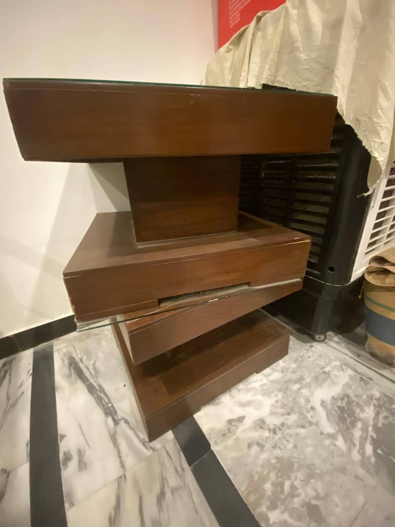 King size Bed / side Tables / Dressing Table / 9