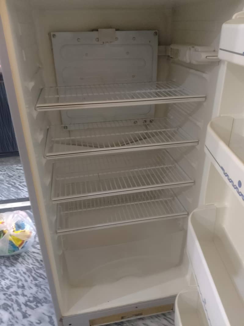 fridge 0