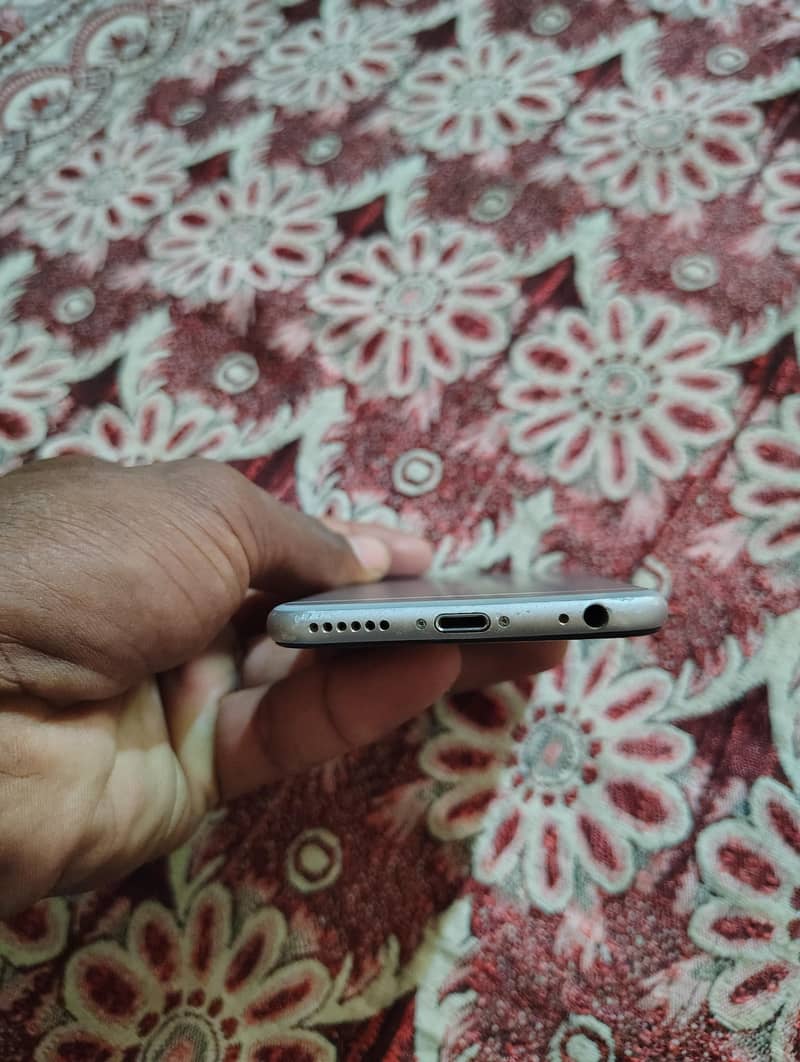 Apple iPhone 6 2