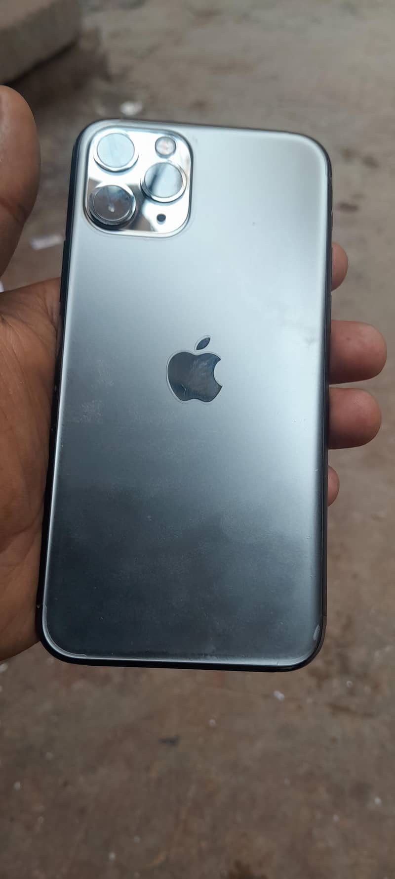 Apple iPhone 11 Pro 1