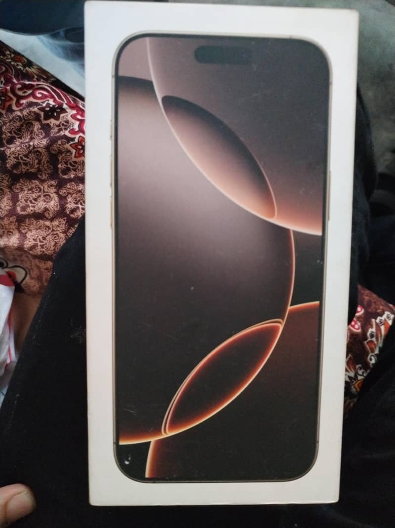 Apple iPhone 16 Pro Max 5