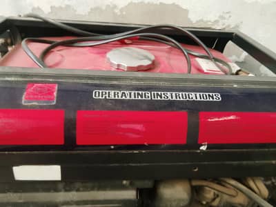 stormage 2800 Watt petrol and gas generator for sale