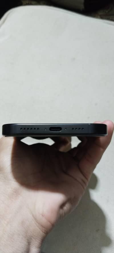 Apple iPhone 16 Pro Max jv Black Titanium