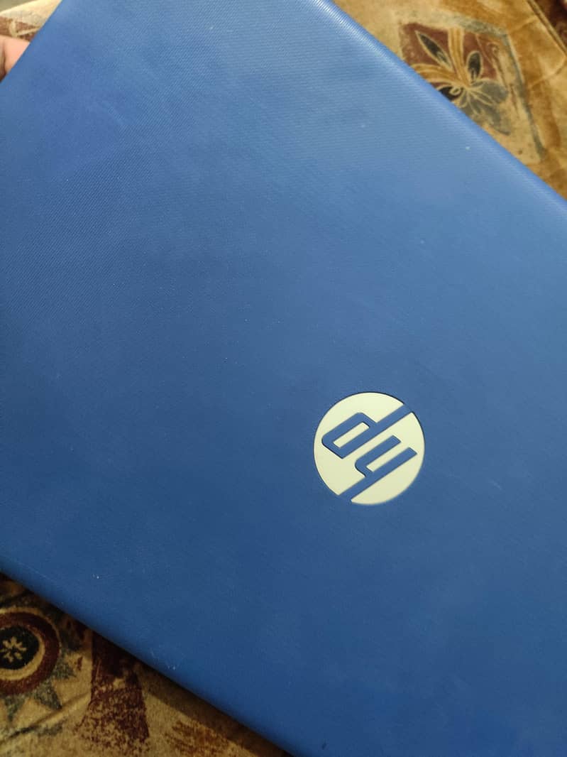 HP I3 8th generation 1
