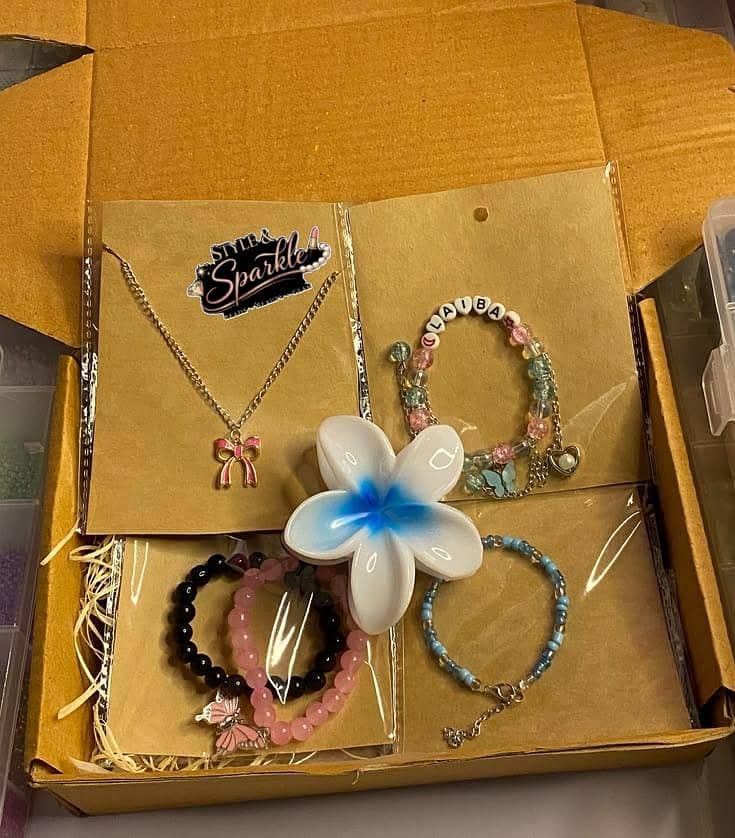 Gift box  Limited  OFFER 1