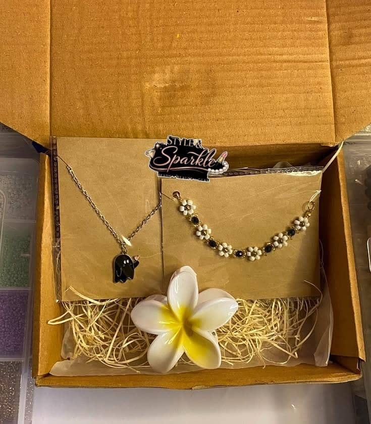 Gift box  Limited  OFFER 4