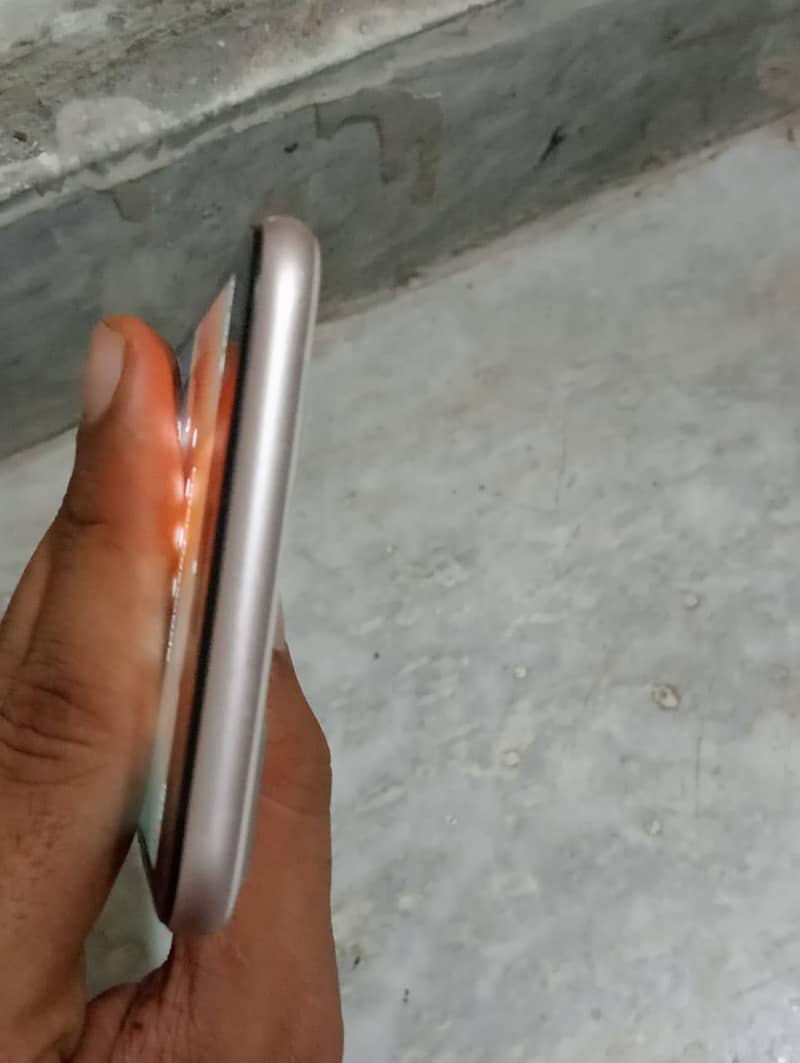 Apple iPhone 7 Plus 1