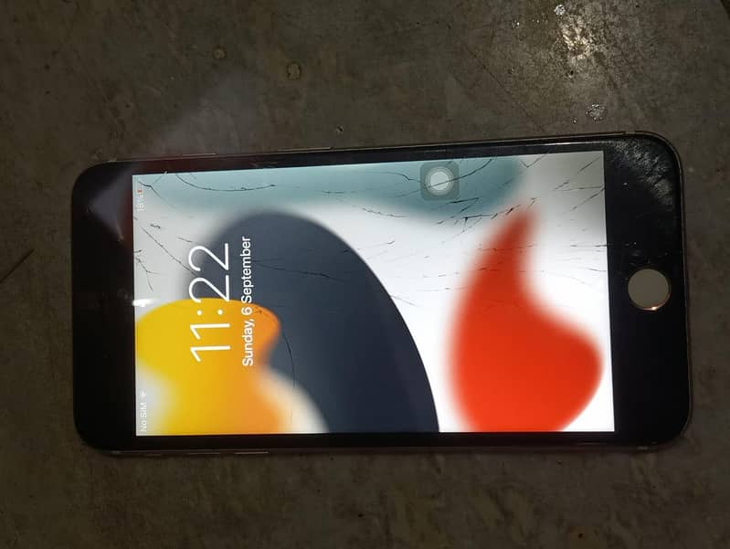Apple iPhone 7 Plus 4