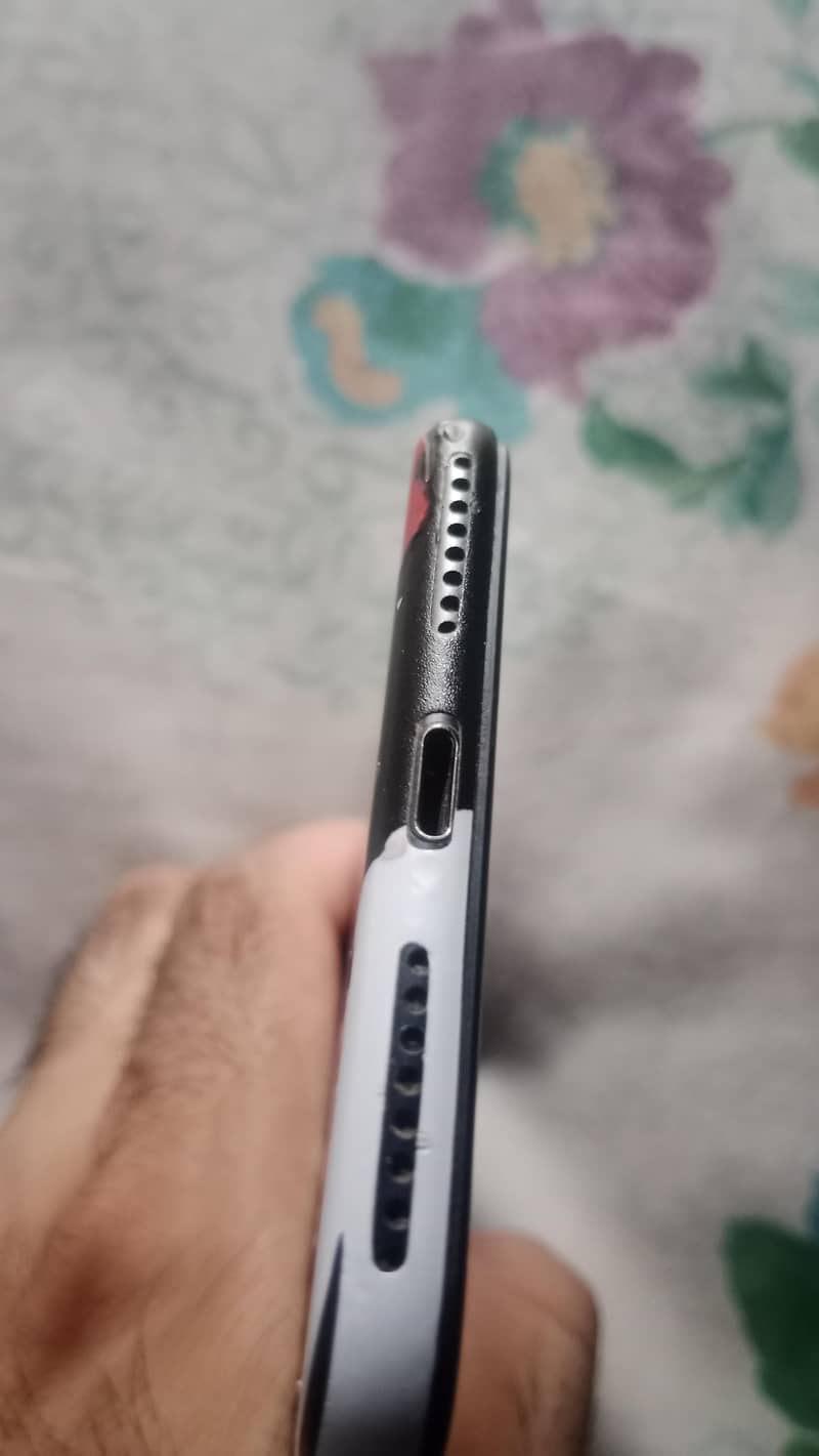 Apple iPhone 7 Plus 4