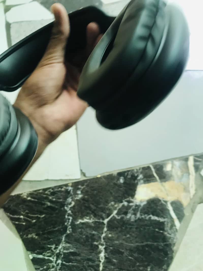 P9 head sets 2