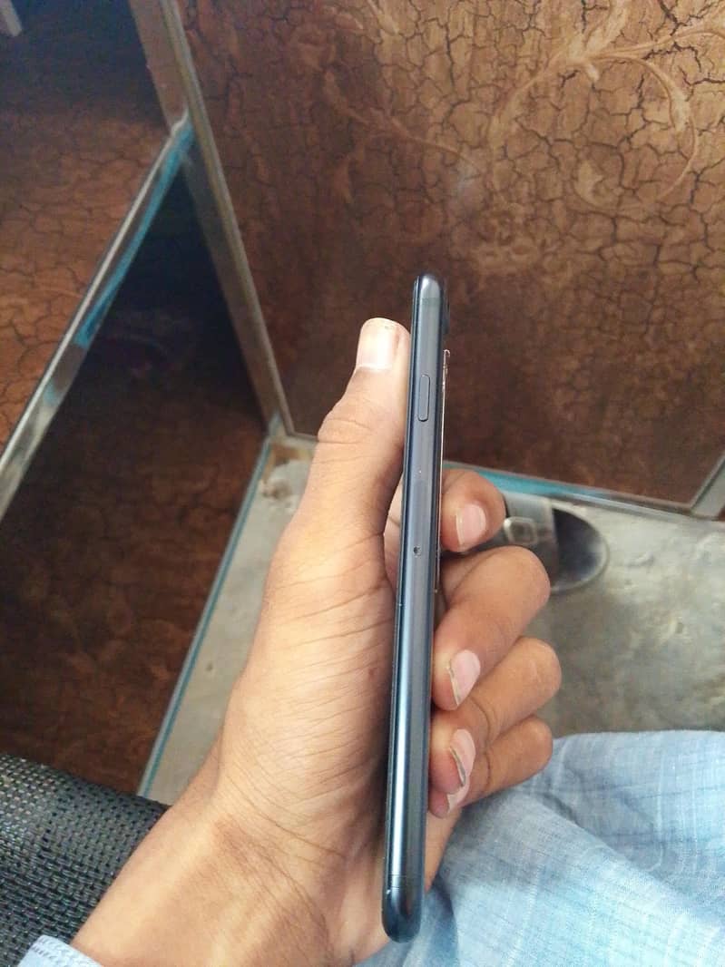 Apple iPhone X 2
