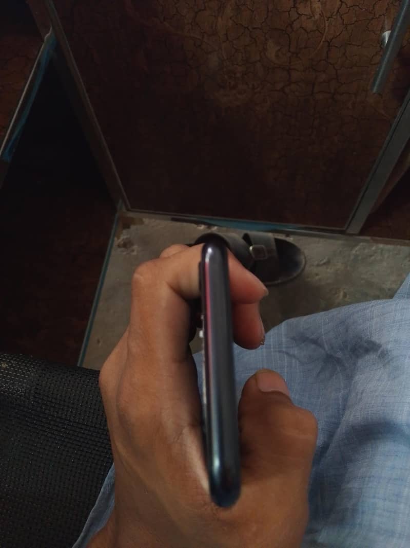 Apple iPhone X 5