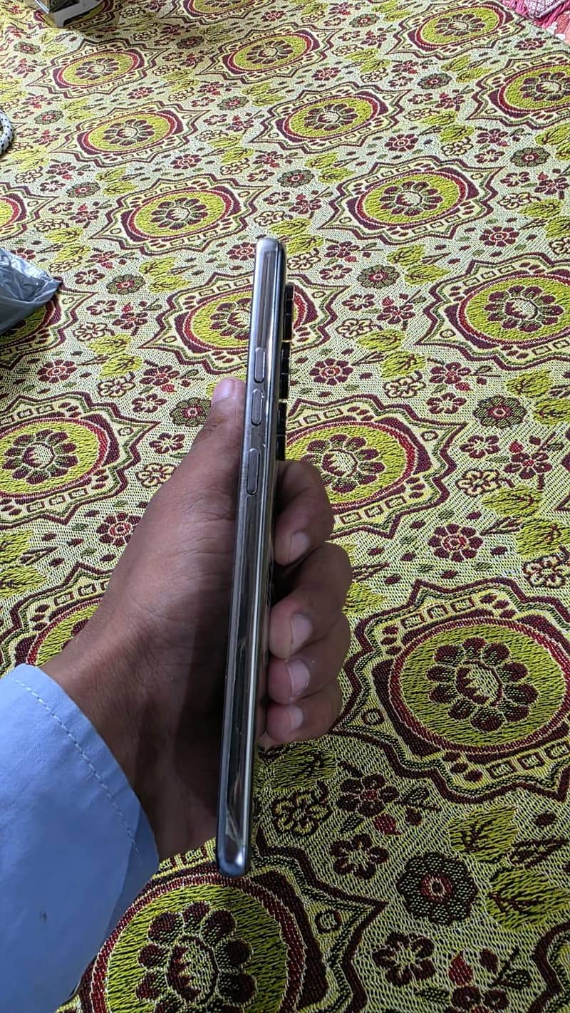 Tecno CAMON 40 2