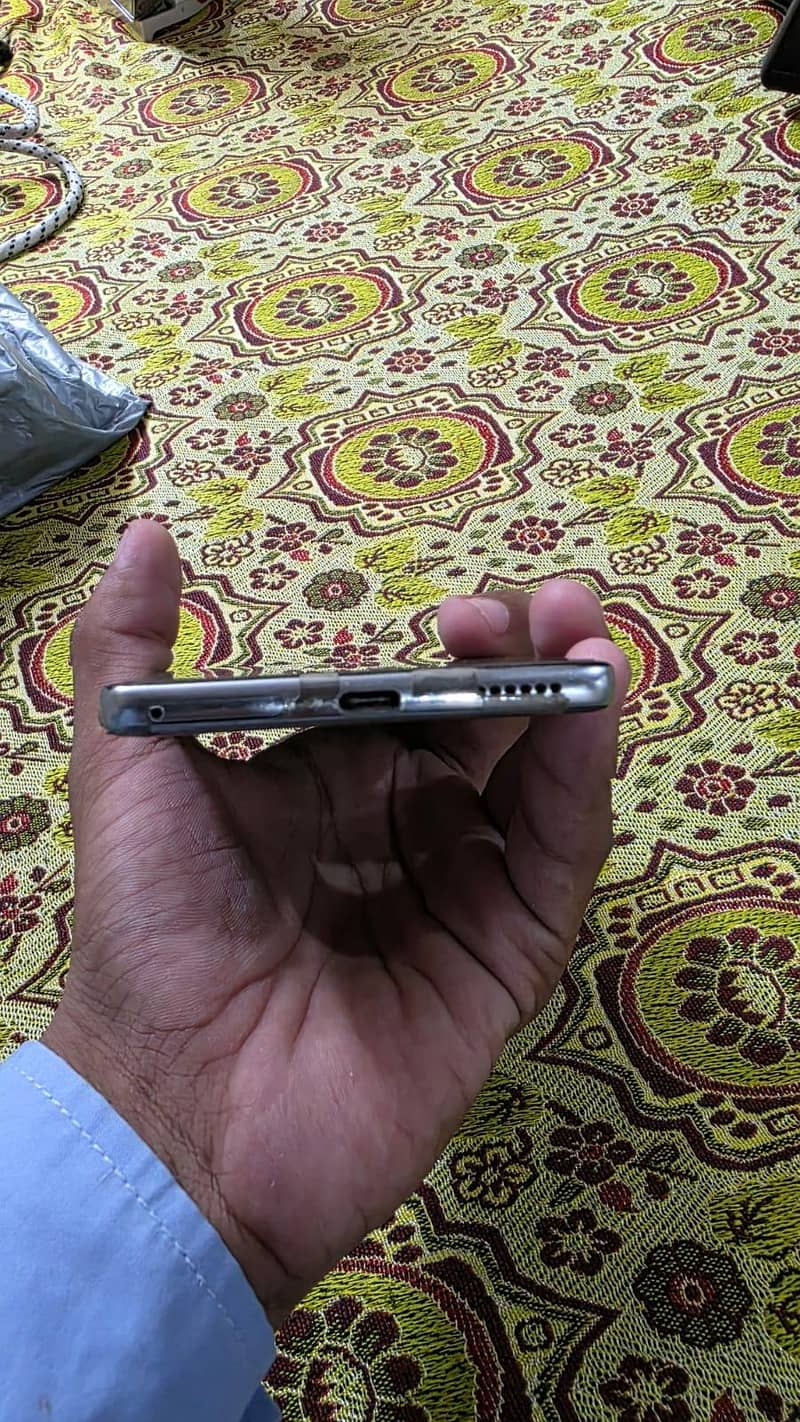 Tecno CAMON 40 4