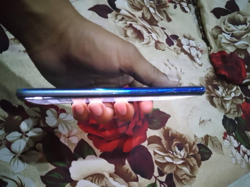 OPPO A54 0