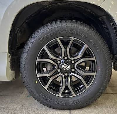 Fortuner Gr rims with with zero meter Yokohama tires