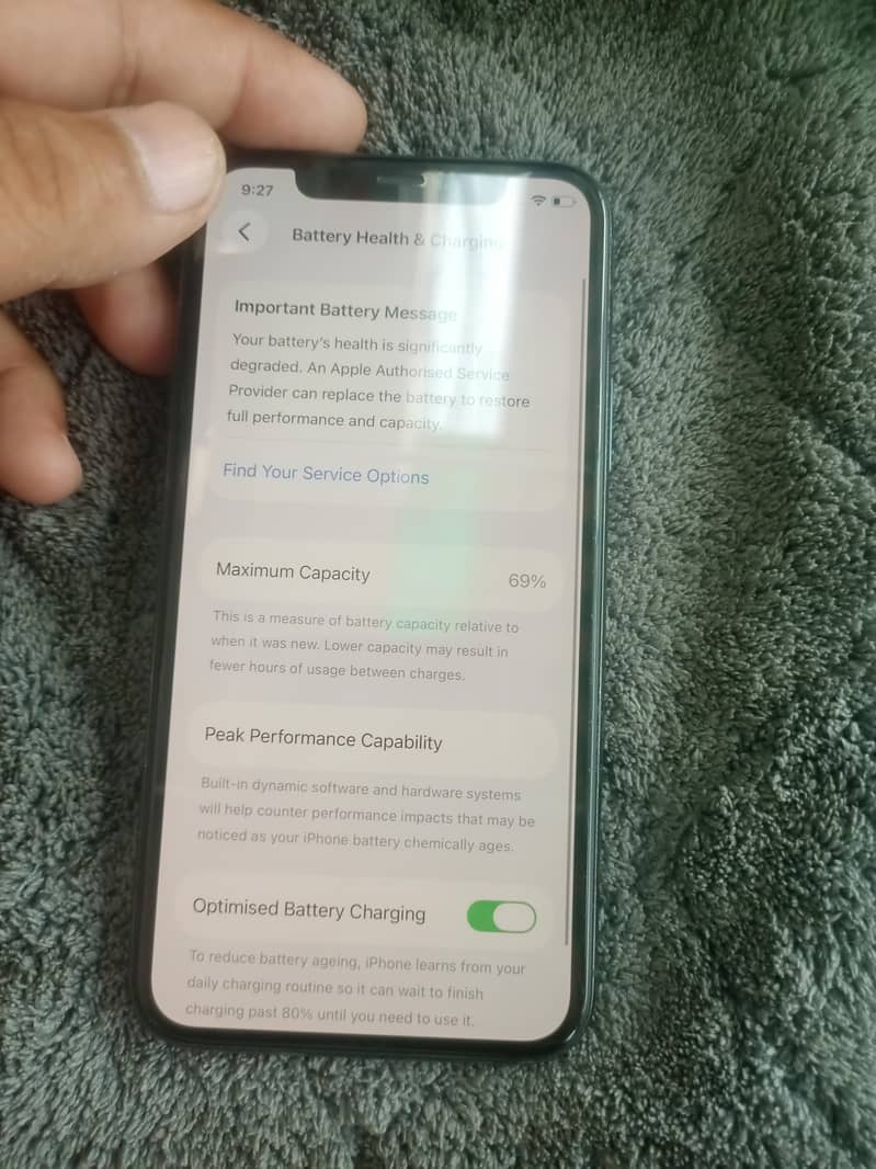 Apple iPhone 11 Pro 4