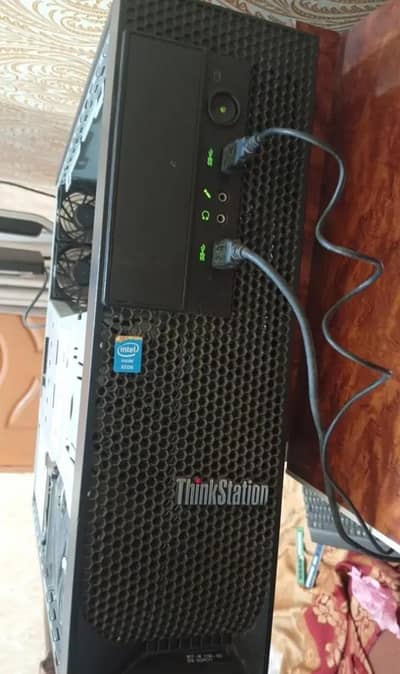 Lenovo ThinkStation C30