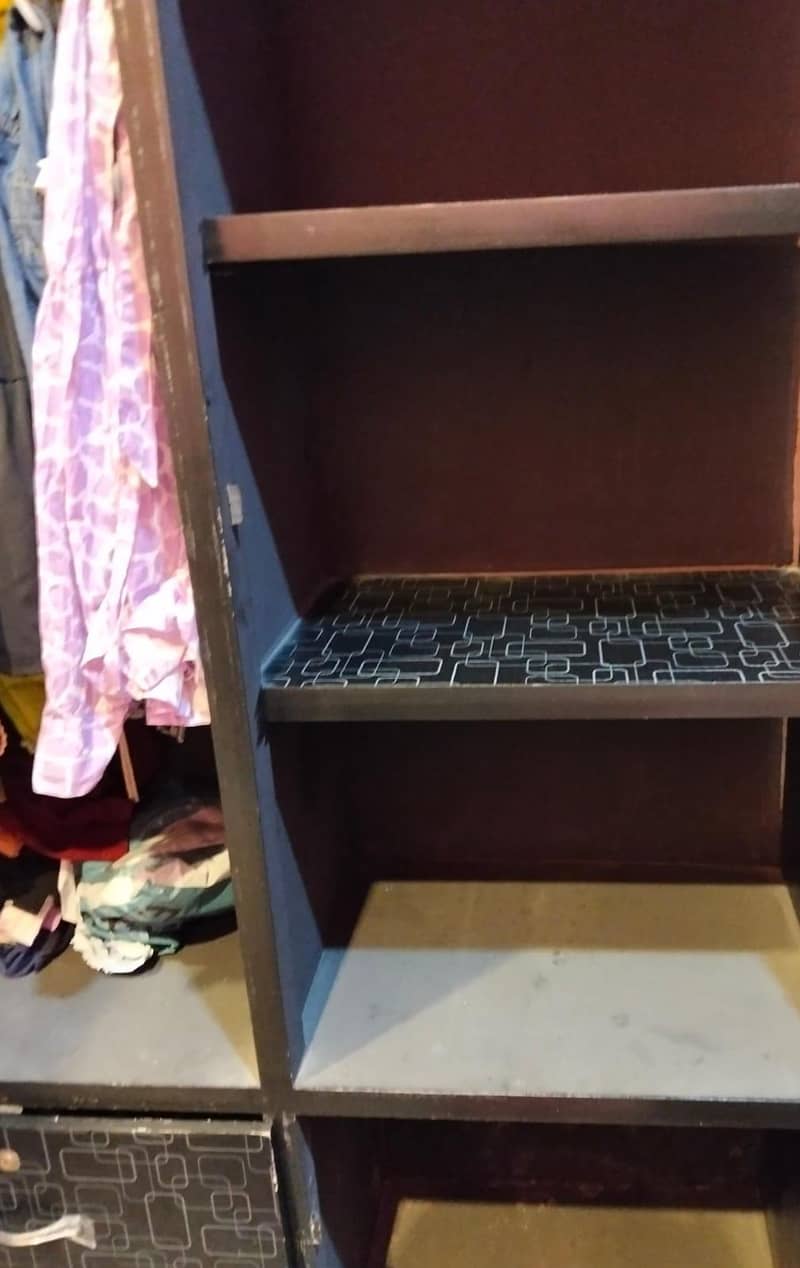 wardrobe 3