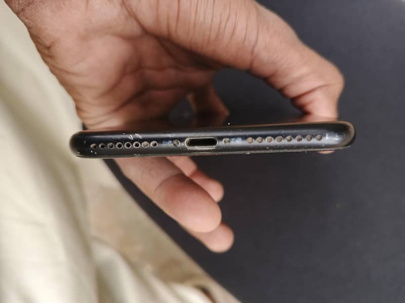 Apple iPhone 7 Plus 3