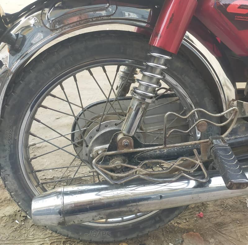 Crown 70 Good Condition 6