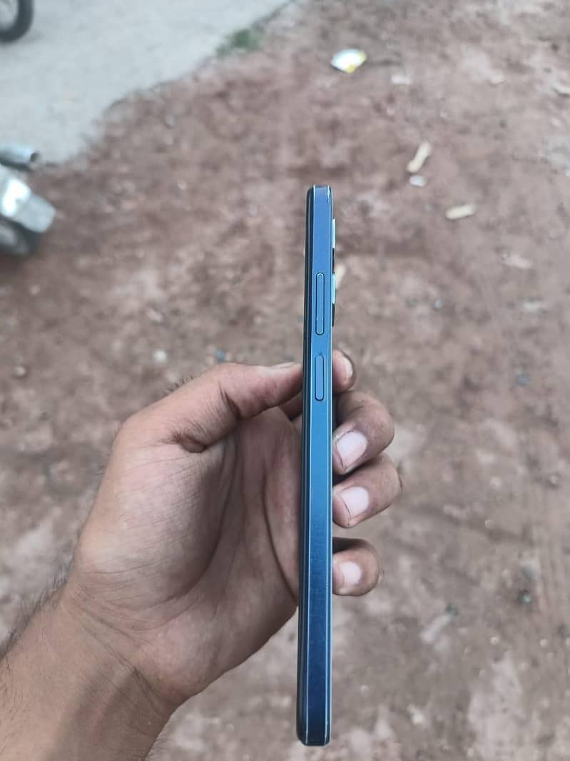 OPPO A17 4