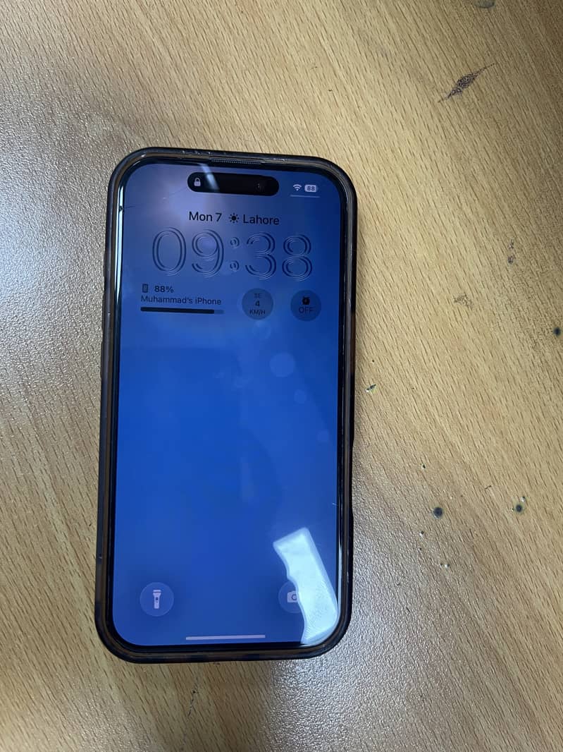Apple iPhone 16 1