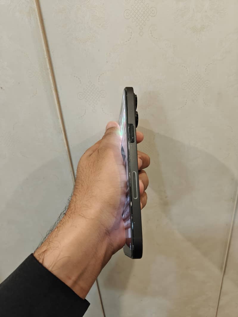 Apple iPhone 14 Pro Max 1