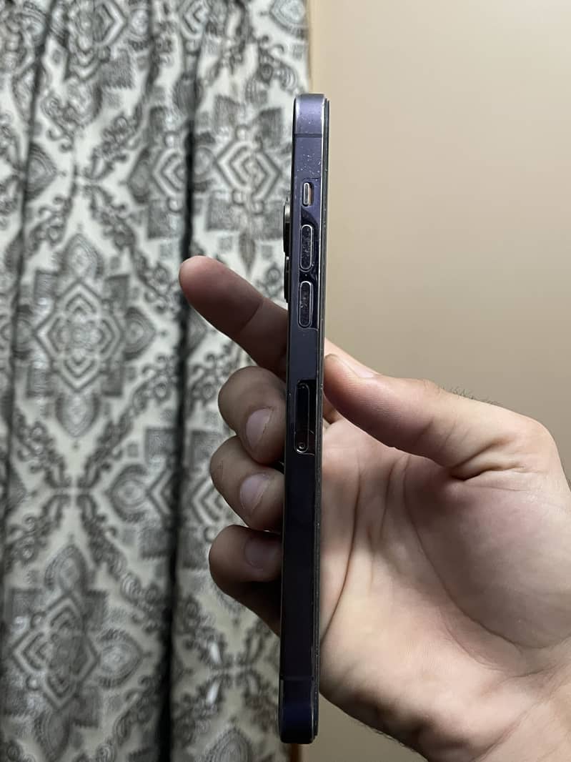 Apple iPhone 14 Pro Max 4