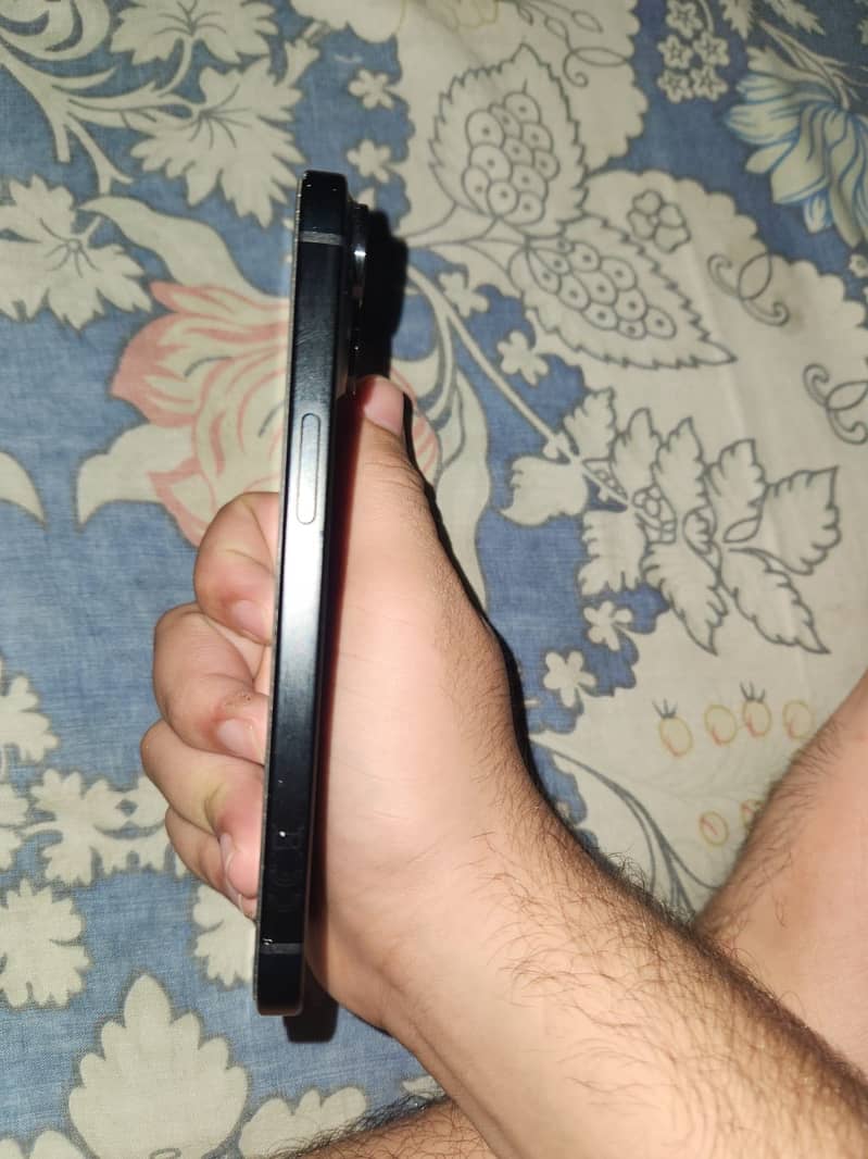 Apple iPhone 15 2